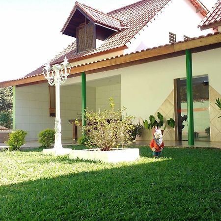 Pousada Sao Judas Tadeu Guaratingueta Bagian luar foto
